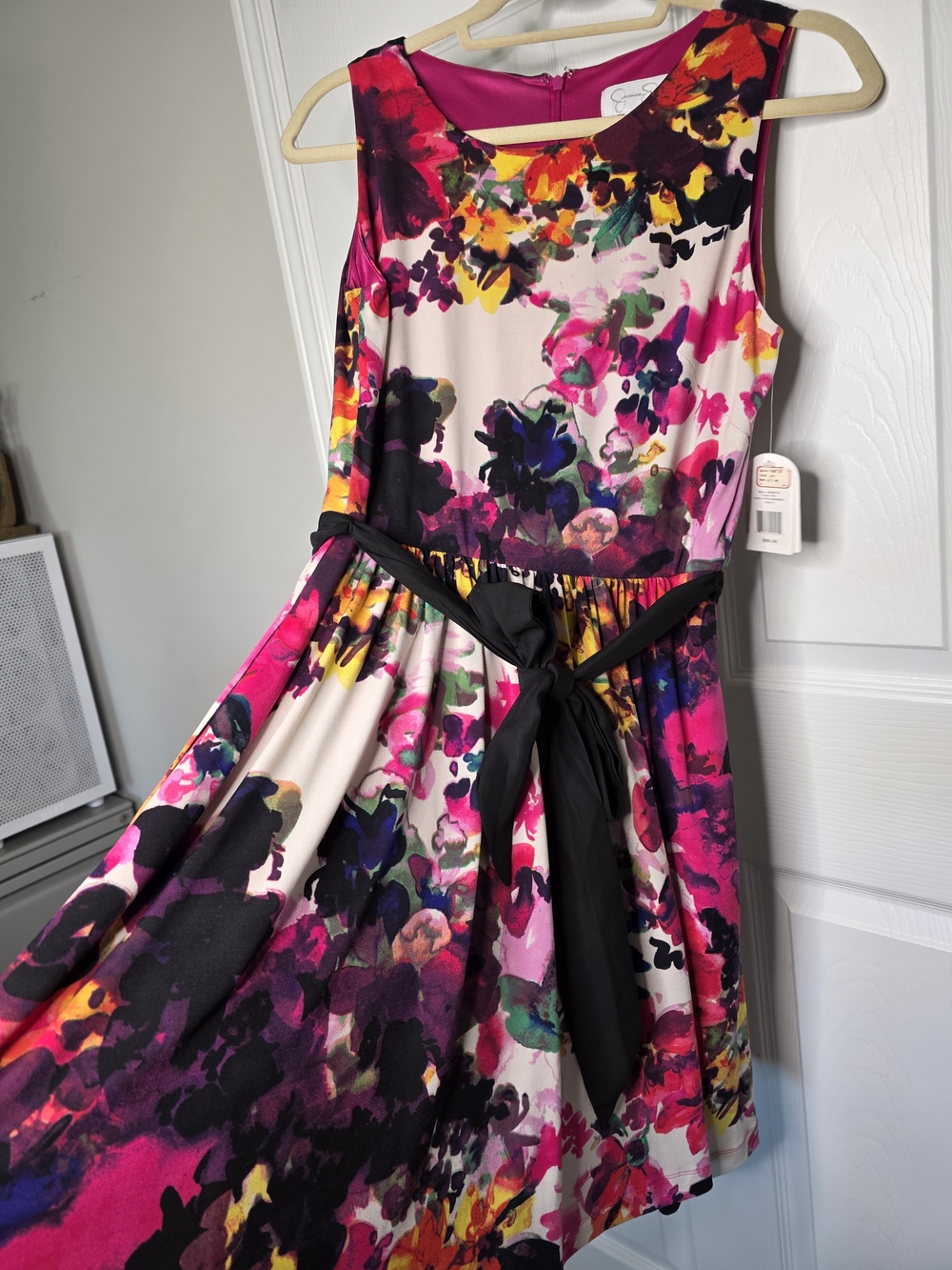 NWT Jessica Simpson Floral Sleeveless Fit-and-Flare Dress with Black Waist Tie - Picture 7 of 16